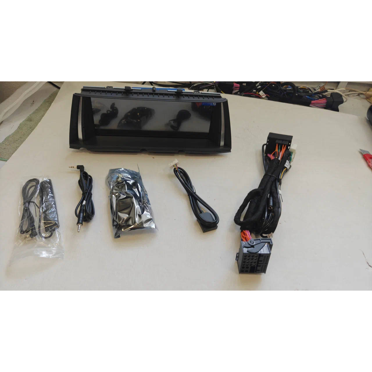 Магнитола для BMW F01/F02 7-Series CIC 2009-2012 10.25\' утопленная FarCar BMW2028