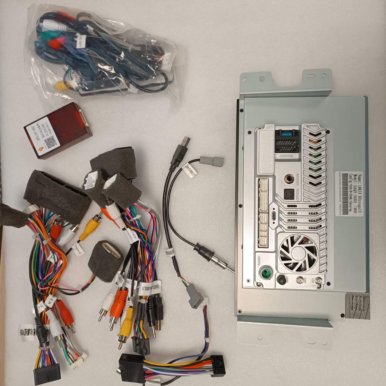 Магнитола CarMedia DAQY-5005-8256 для KIA Mohave 2016+