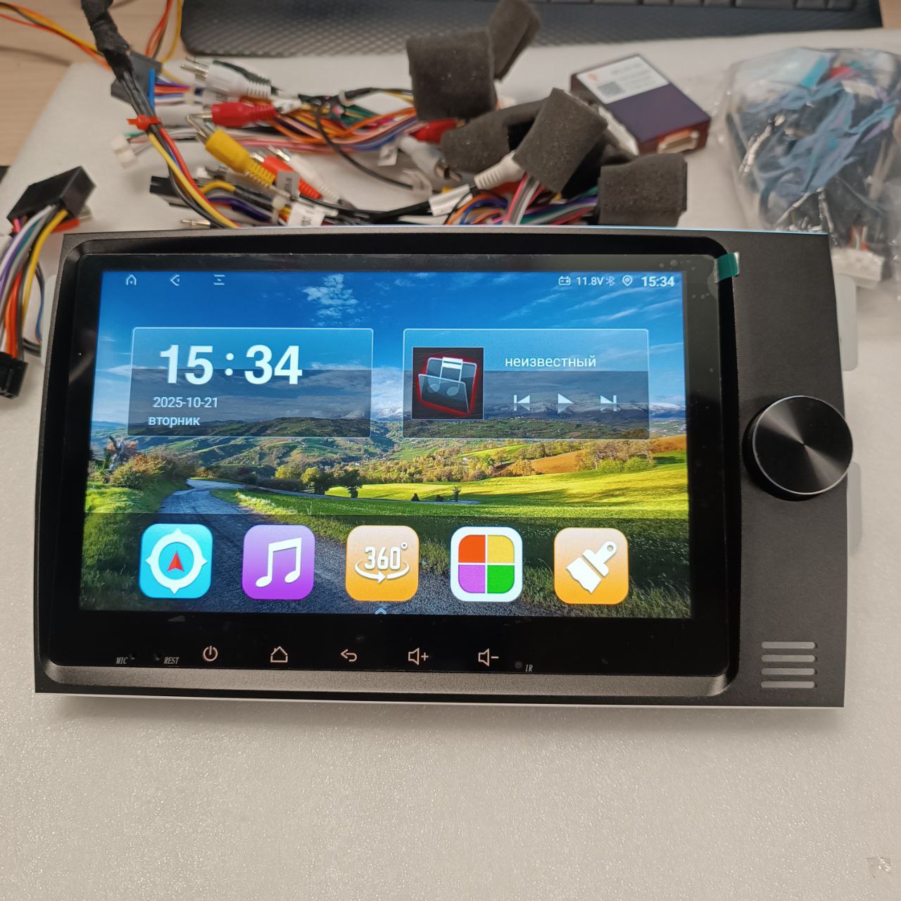 Магнитола CarMedia DAQY-5005-8256 для KIA Mohave 2016+